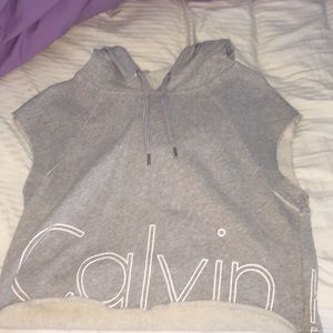never worn Calvin Klein cropped hoodie!!